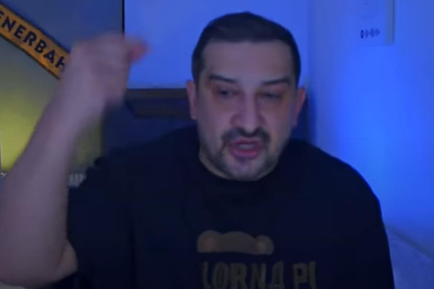 Fenerbahçeli Serhat Akın canlı yayında çıldırdı: Allah istemiyor