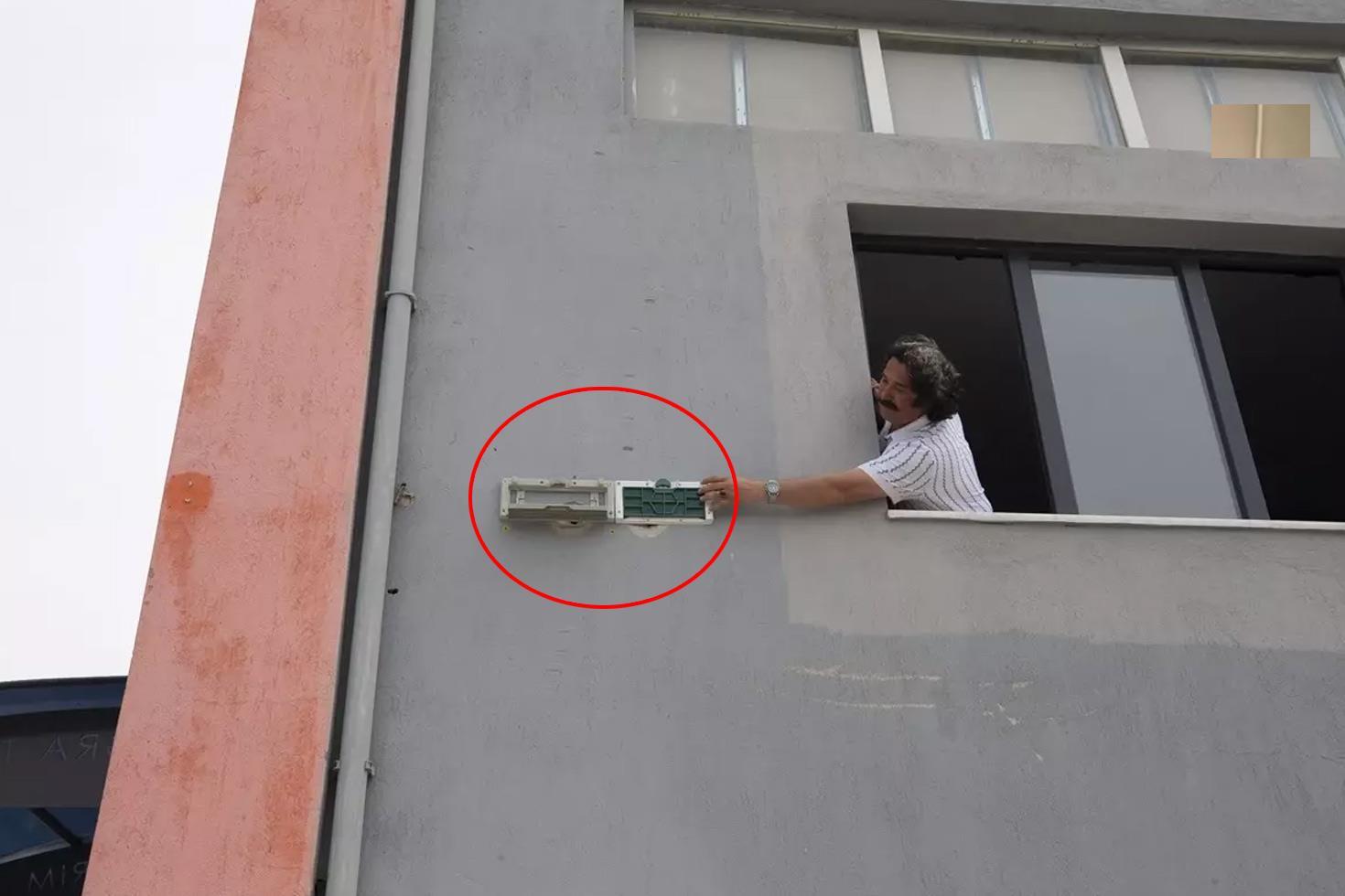 İsviçre'de gördü, Türkiye'ye döner dönmez yaptırdı: Ofisime gelenler izlemeye doyamıyor