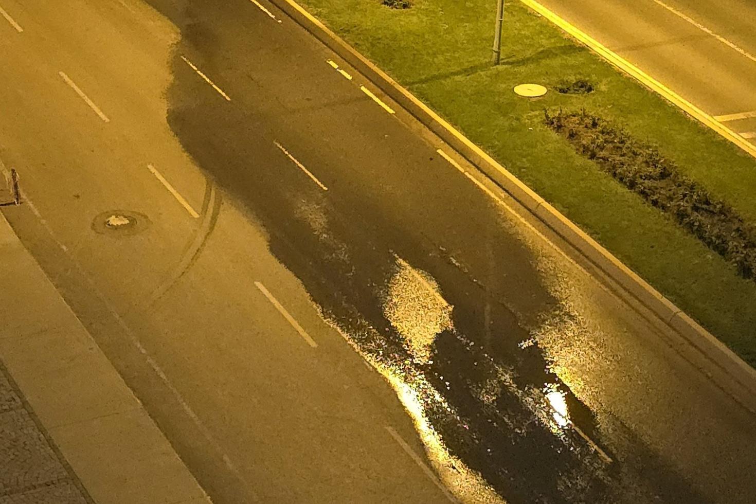 Vatandaş isyanda, İBB ve Pendik Belediyesi topu birbirine atıyor