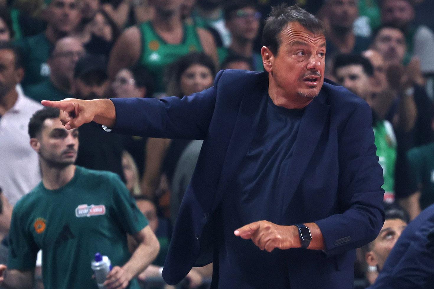 Ergin Ataman'dan Ali Koç'a tebrik: Galatasaray gibi geri adım atmadı