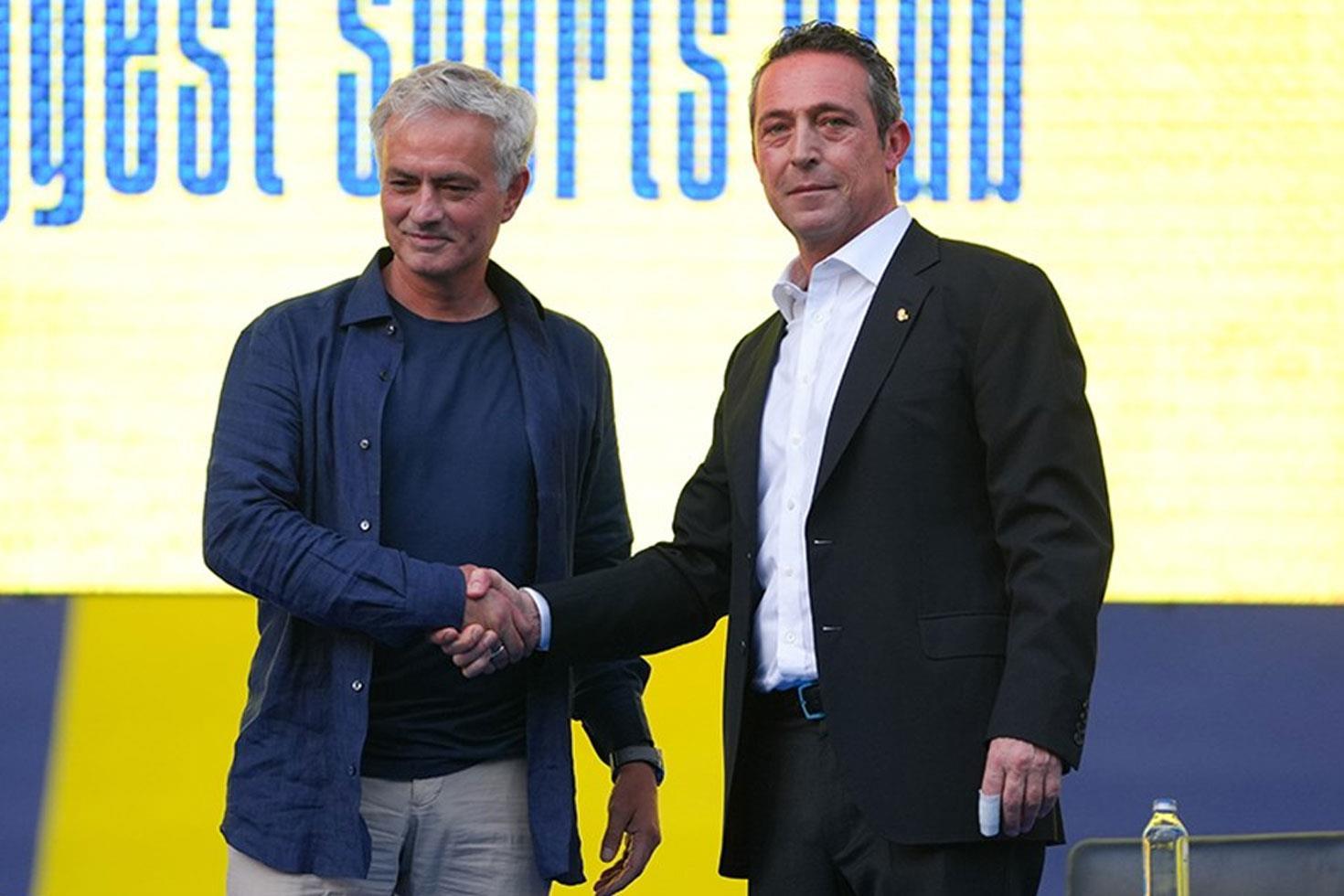 Fenerbahçe, Rus futbolcunun ailesini İstanbul'a getirdi