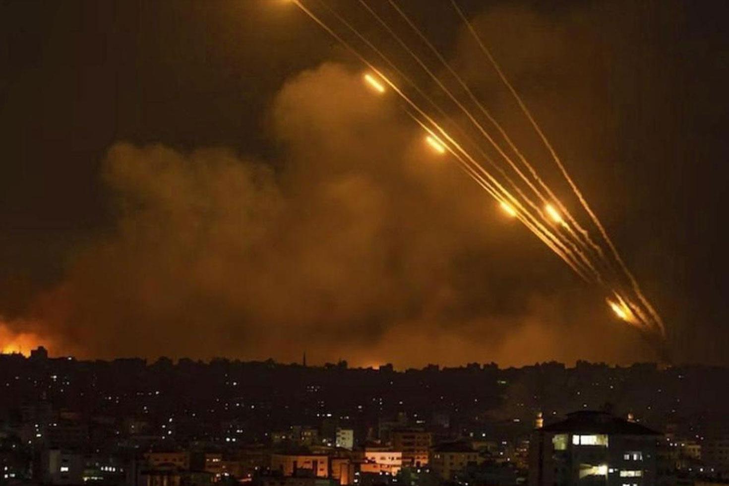 Yeni saldırı dalgası başladı! İran'dan İsrail'e Hayfa ve Tel Aviv'i boşaltın çağrısı