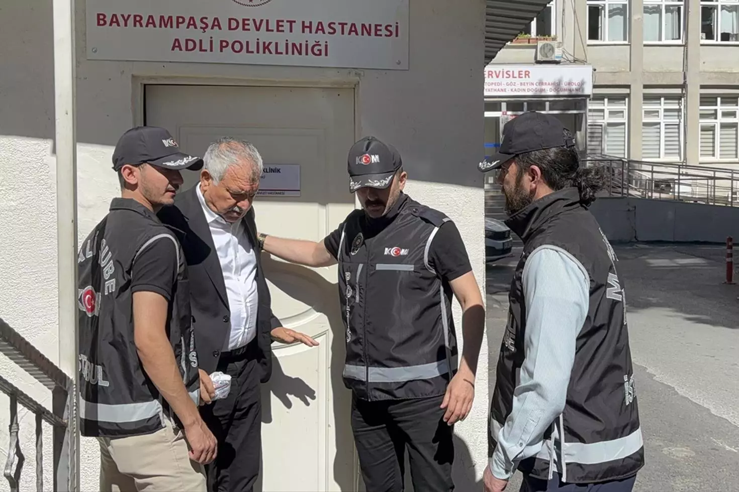 Adana Büyükşehir Belediye Başkanı Zeydan Karalar tutuklandı