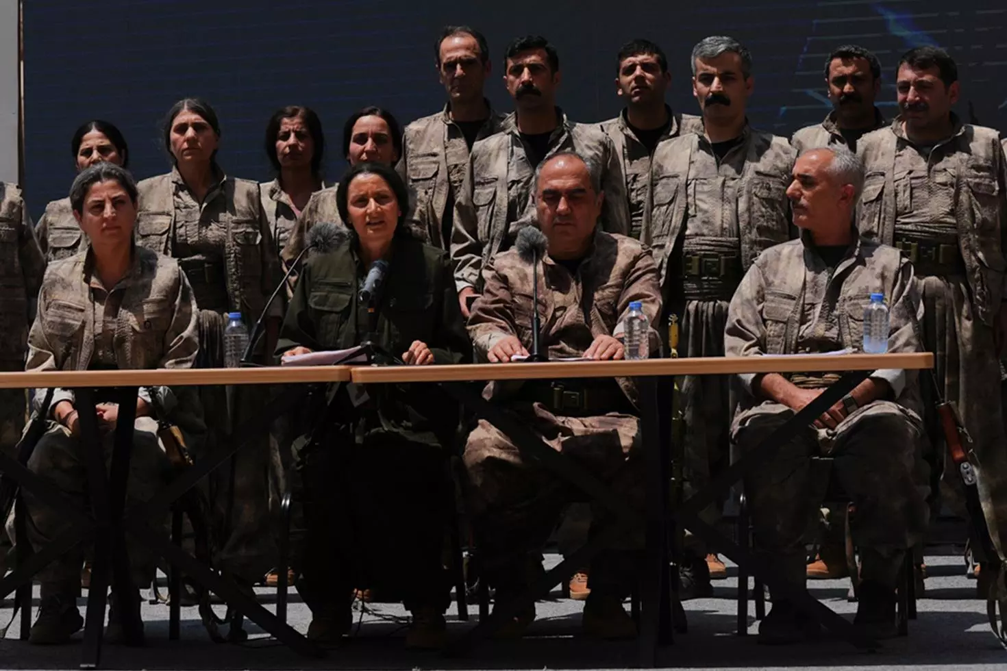 Silah bırakan PKK'lı gruptan açıklama: Silahlarımızı özgür irademizle imha ediyoruz