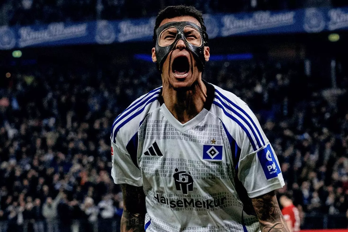 Süper Lig'e bir maskeli golcü daha