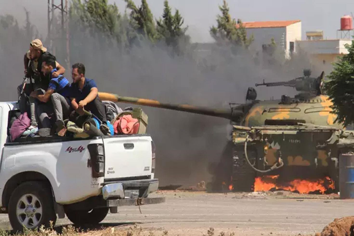 İsrail, silahlı çatışmalara müdahaleye giden Suriye ordusuna ait tankları vurdu