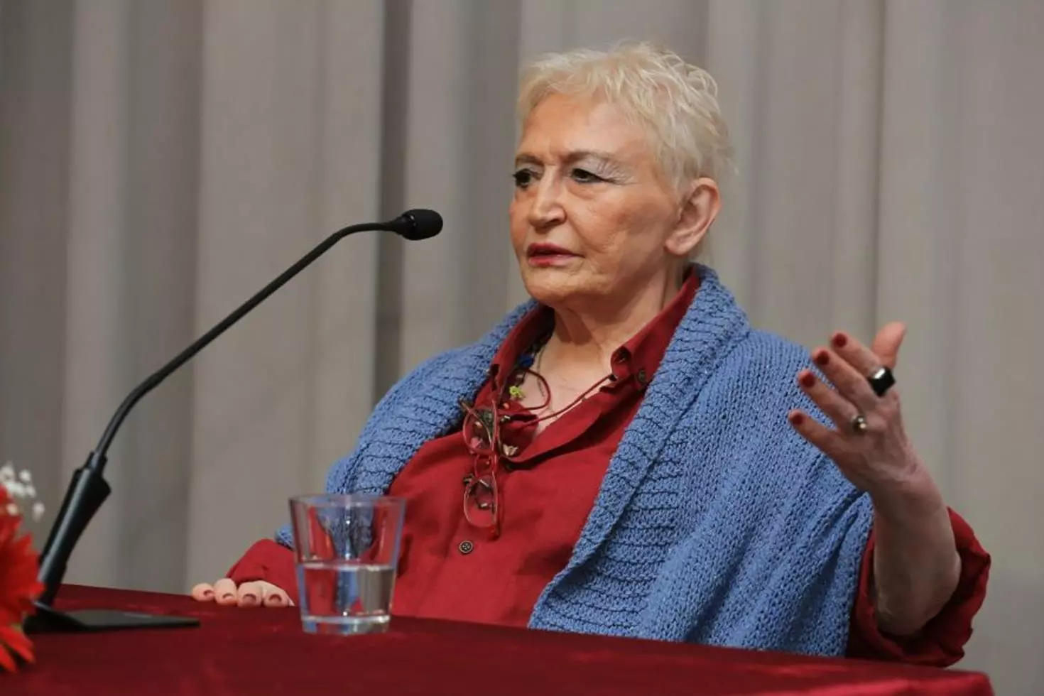 Türk edebiyatının acı kaybı: Pınar Kür yaşamını yitirdi