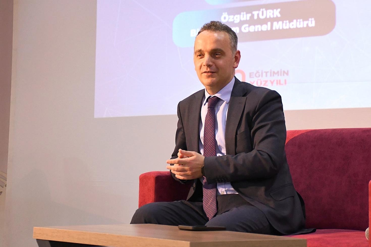 MEB Bilgi İşlem Genel Müdürü Özgür Türk görevden alındı