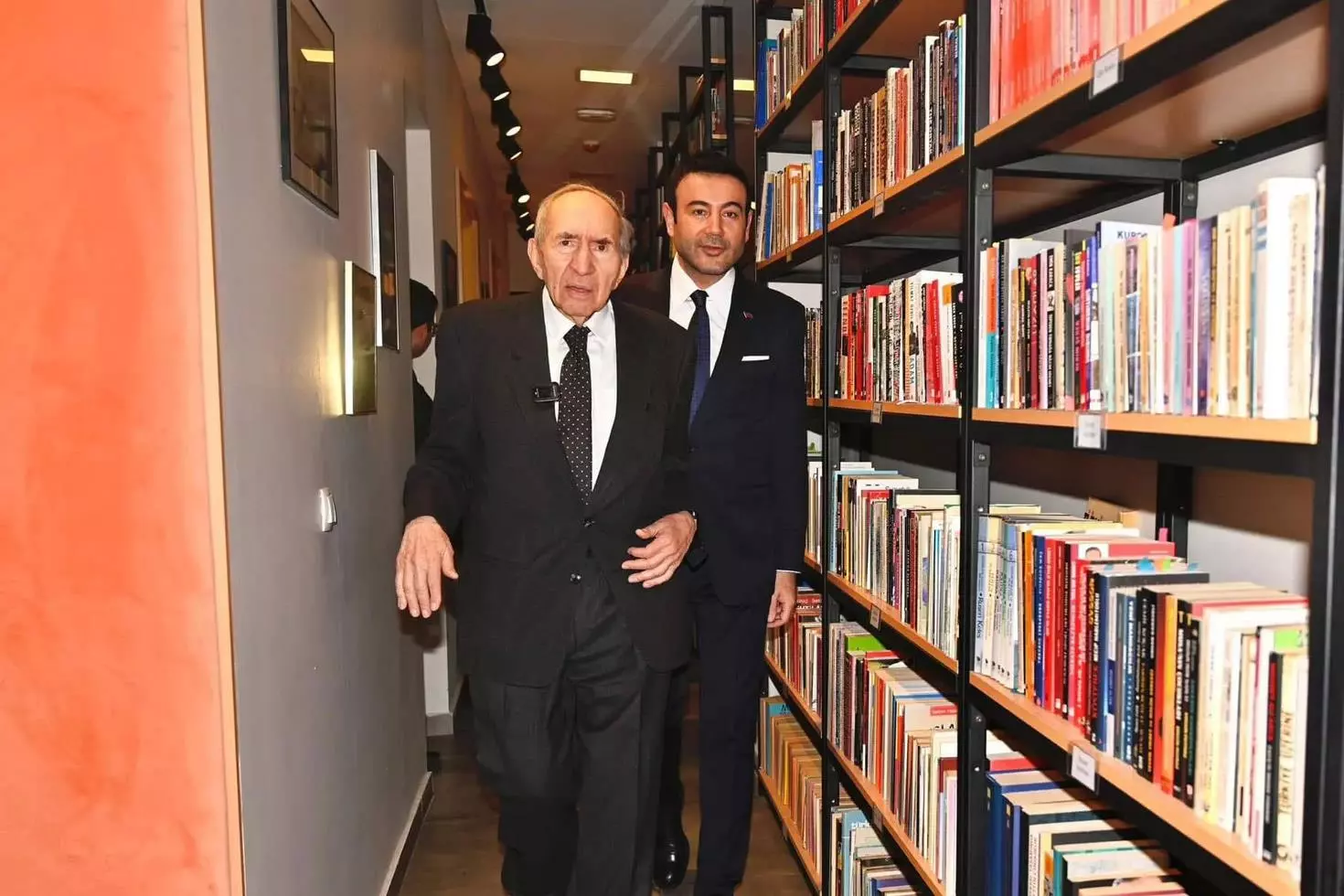 Eski CHP Genel Başkanı Altan Öymen 93 yaşında hayatını kaybetti