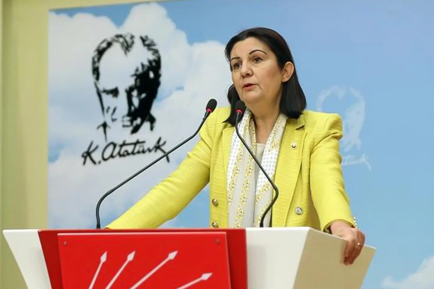 Eski CHP'li milletvekili Lale Karabıyık hayatını kaybetti