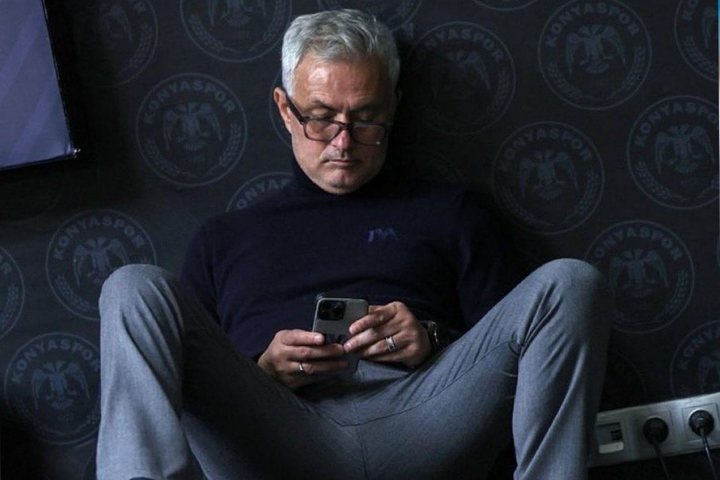 West Hamlı Summerville, Mourinho'dan telefon bekliyor
