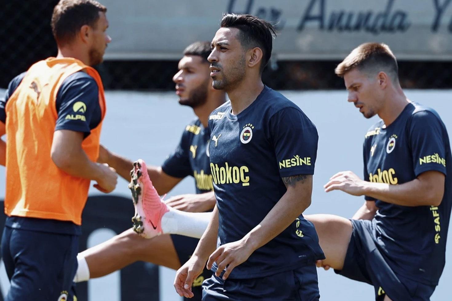 Fenerbahçe yıldız futbolcunun sözleşmesini feshetti! İşte yeni takımı