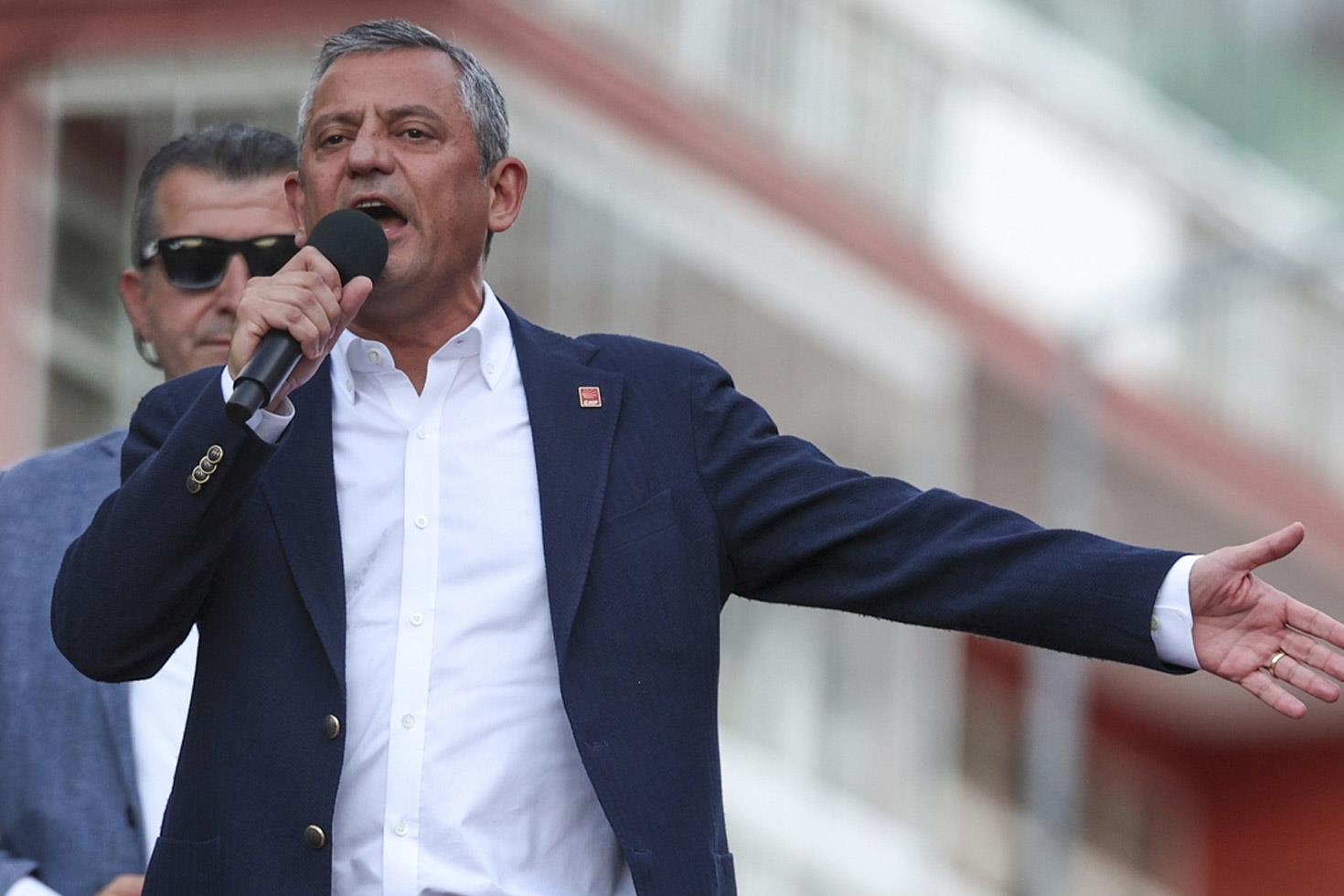 Özel'in şartı kabul edildi! CHP, Terörsüz Türkiye Komisyonu'na katılacak