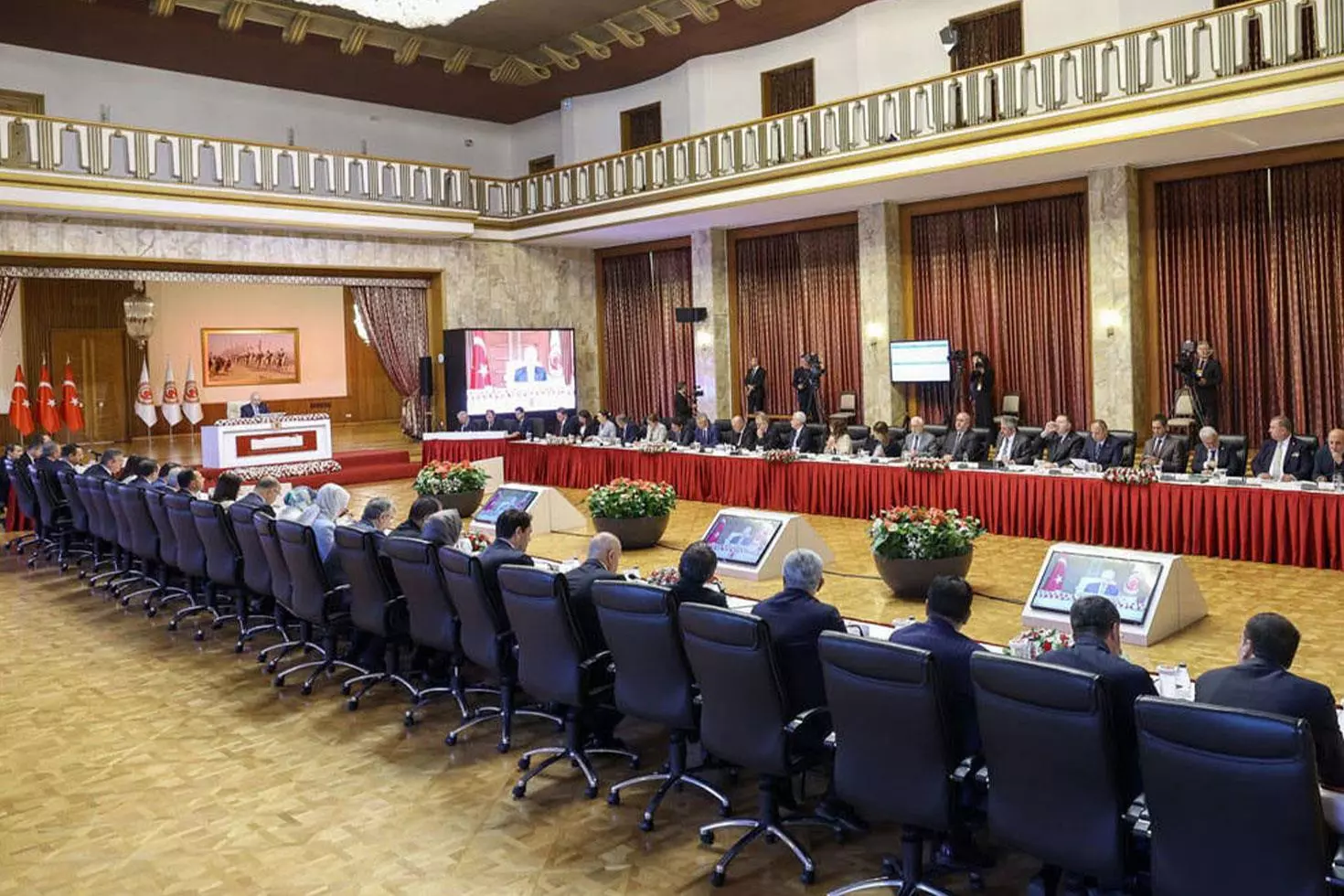 Meclis'te kurulan tarihi komisyonun adı belli oldu