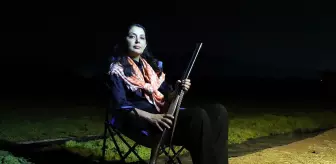 Kadınlar, av tüfekleriyle her gece böyle nöbet tutuyor