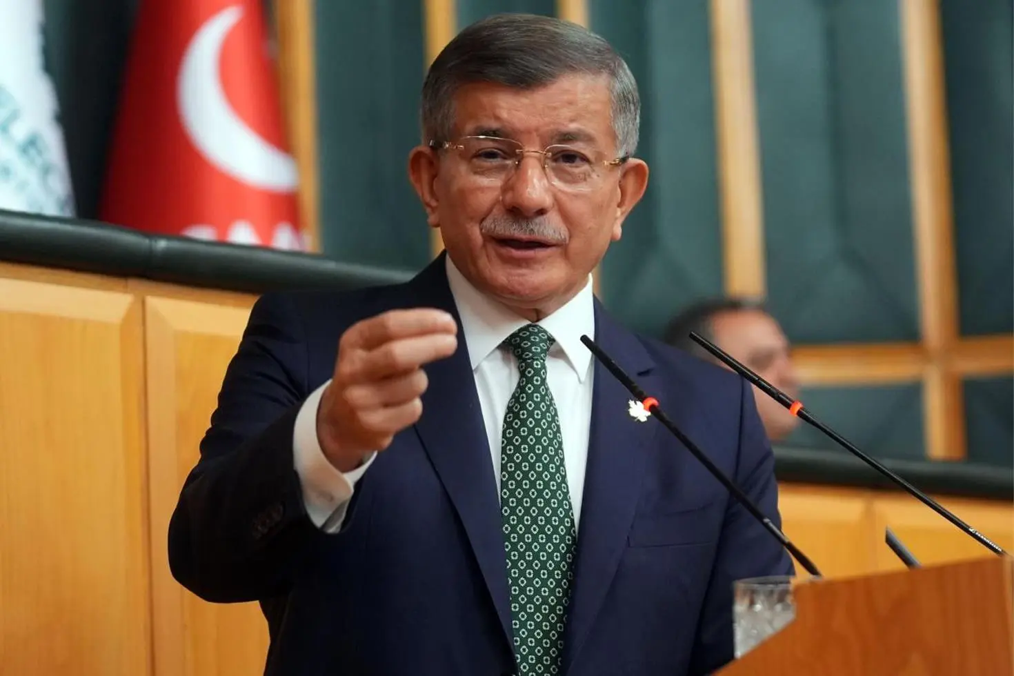 Ahmet Davutoğlu: Yeter, milletle alay etmeyi bırakın