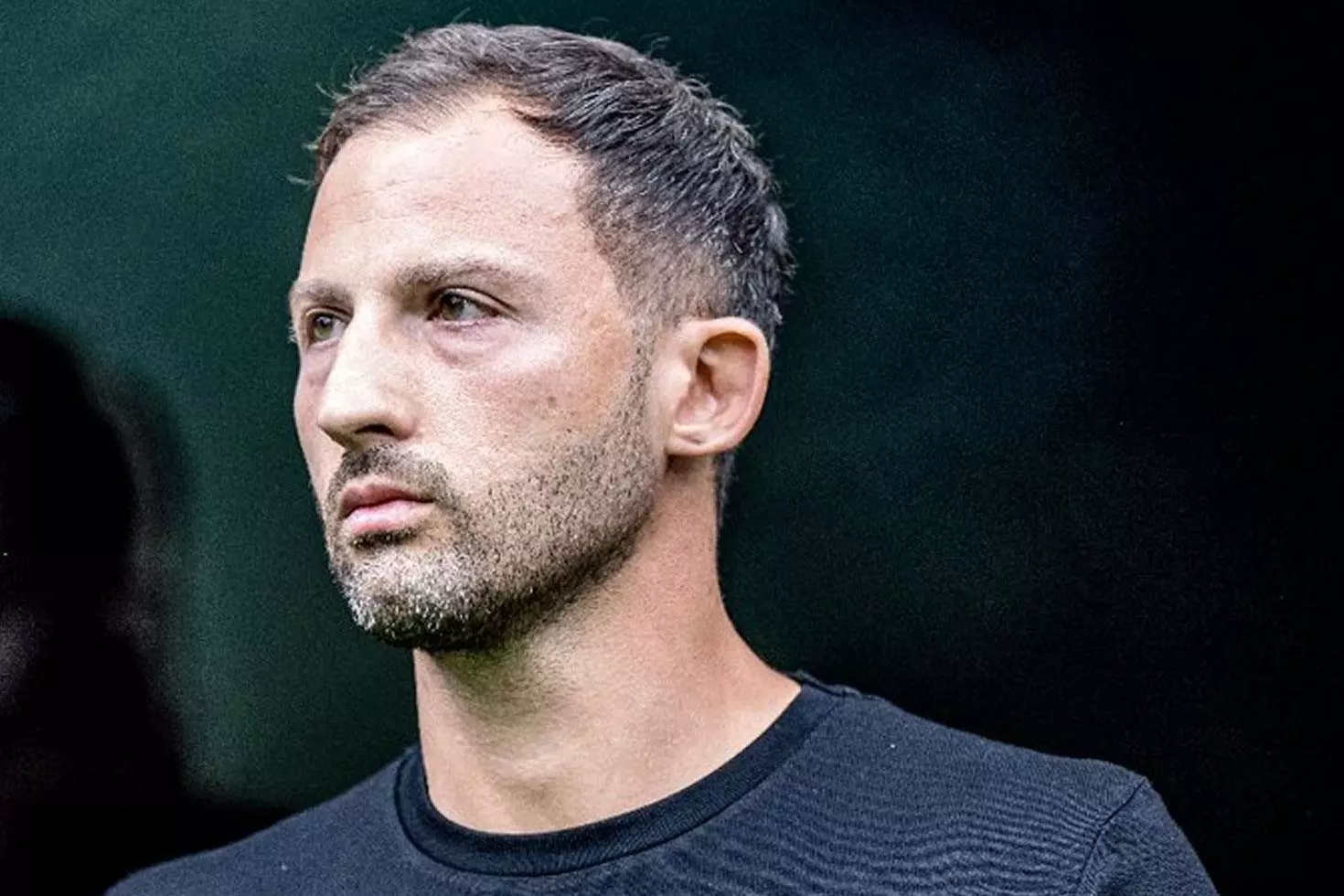 Eski yıldız futbolcu, Tedesco'yu yerden yere vurdu