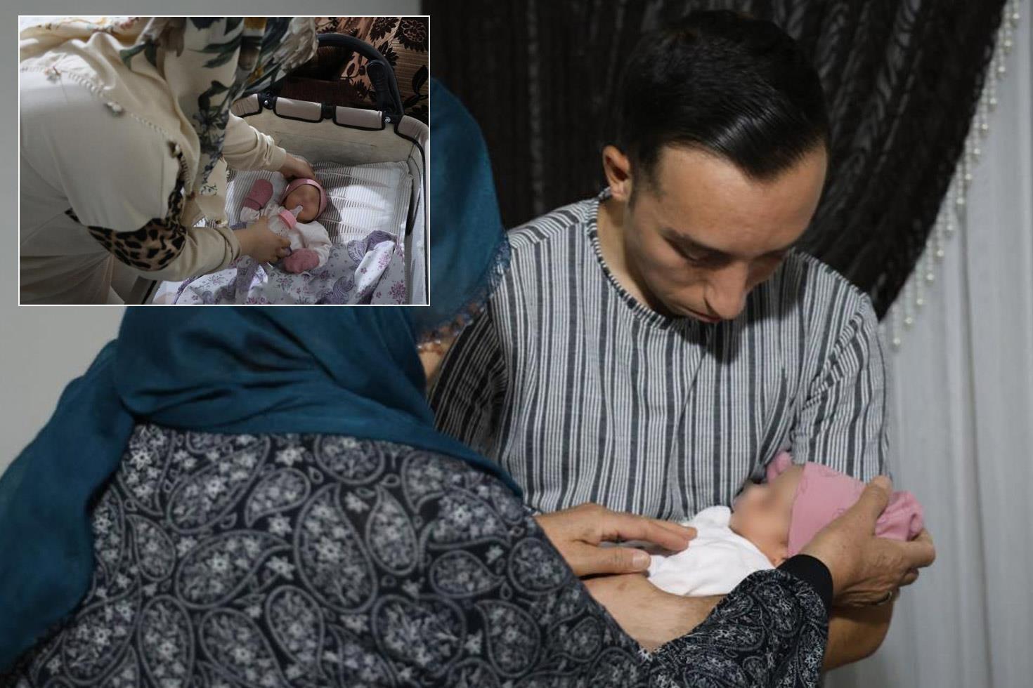 Eve dönen aile bebeğin kıyafetlerini çıkarınca şoke oldu