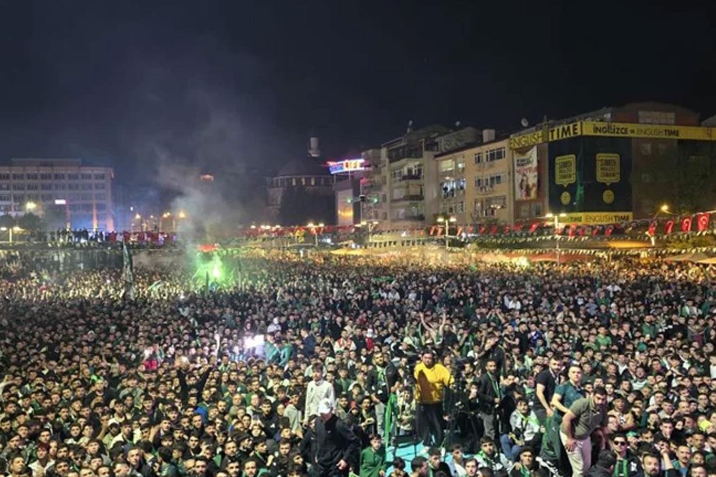 Süper Lig'in henüz 5. haftasında yönetimi istifaya çağırdılar
