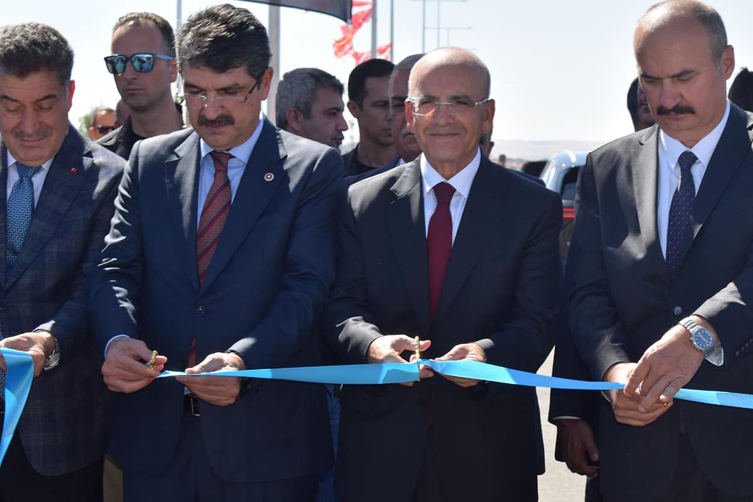 Bakan Şimşek: Batman muhtemelen bu gidişle büyükşehir olacak