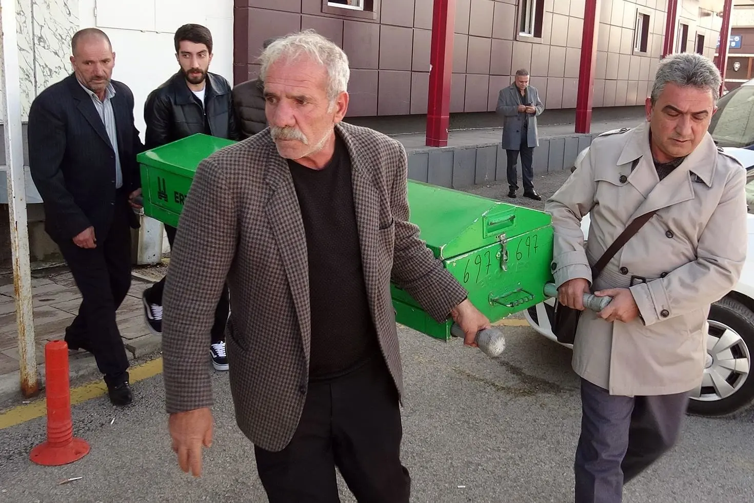 Erzurum’daki cinayette herkesin konuştuğu iddiaya aileden yanıt