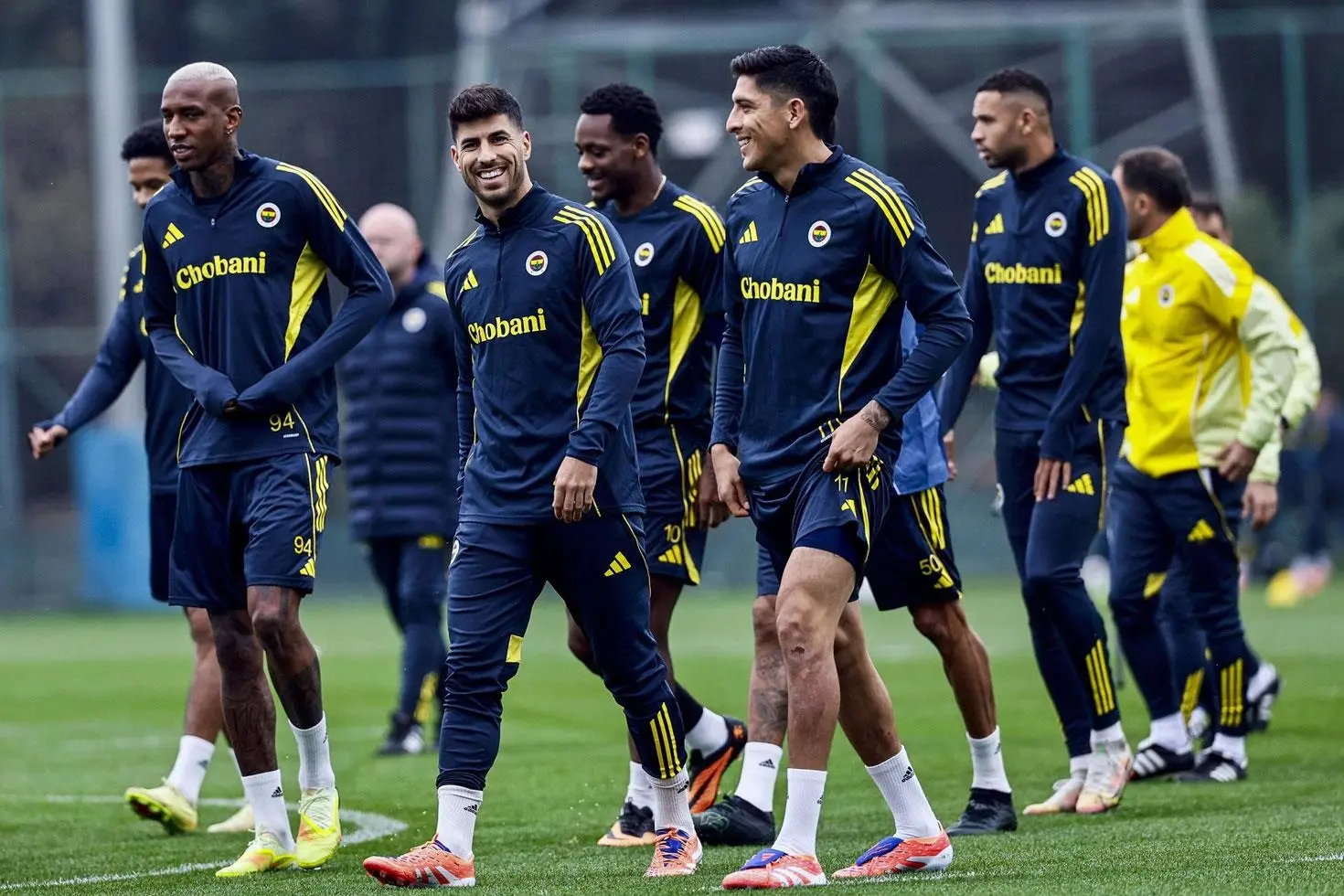 Fenerbahçe’nin Viktoria Plzen maçı kamp kadrosu belli oldu