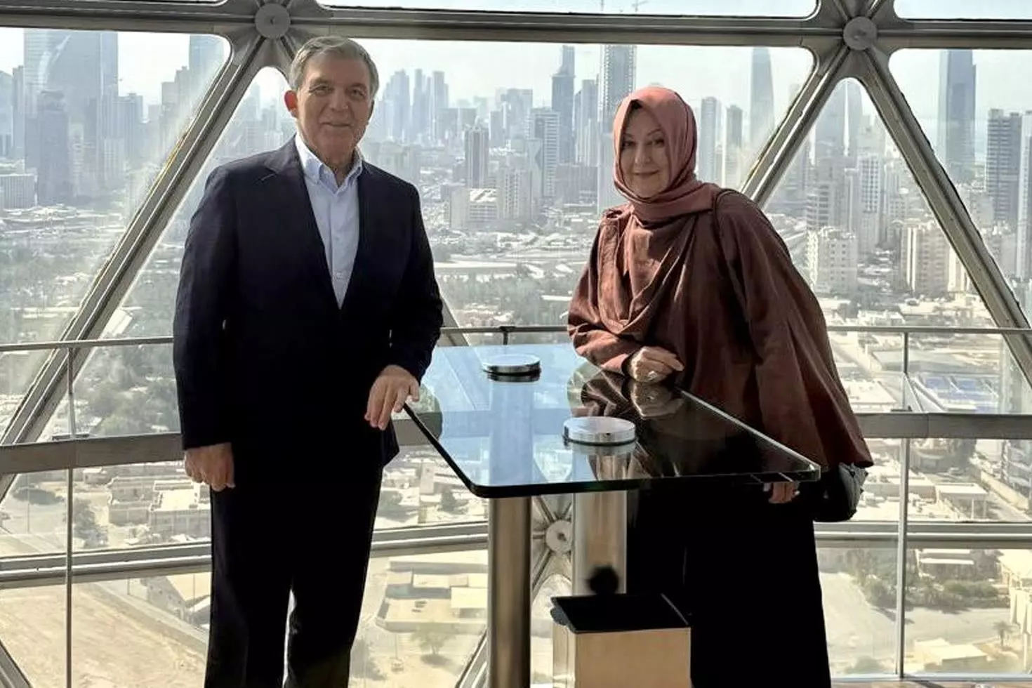 Uzun süredir ortalarda yoklardı Abdullah Gül ve eşi bakın nerede görüntülendi