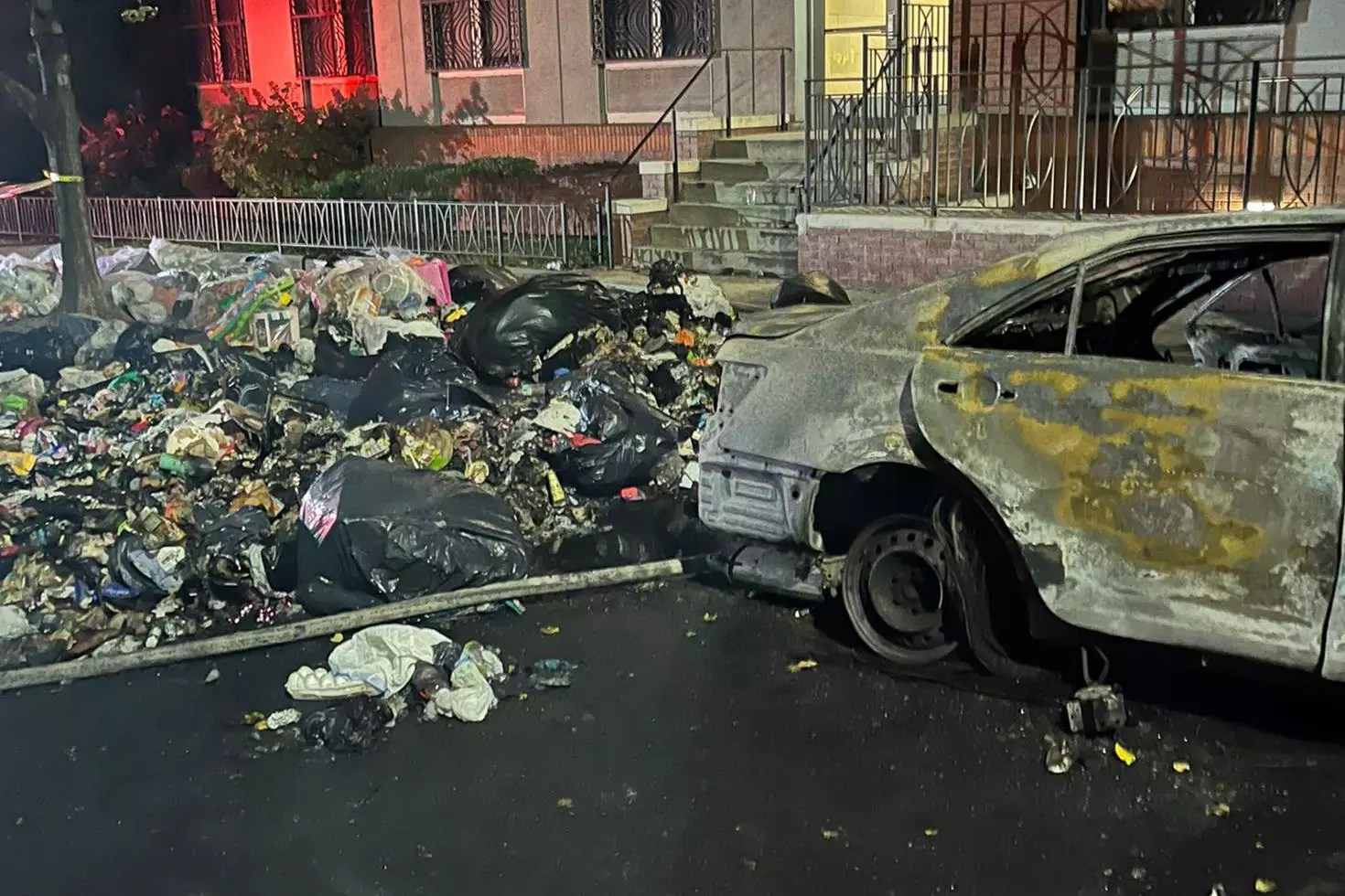 New York’ta araçta patlama meydana geldi: 7 itfaiyeci yaralandı