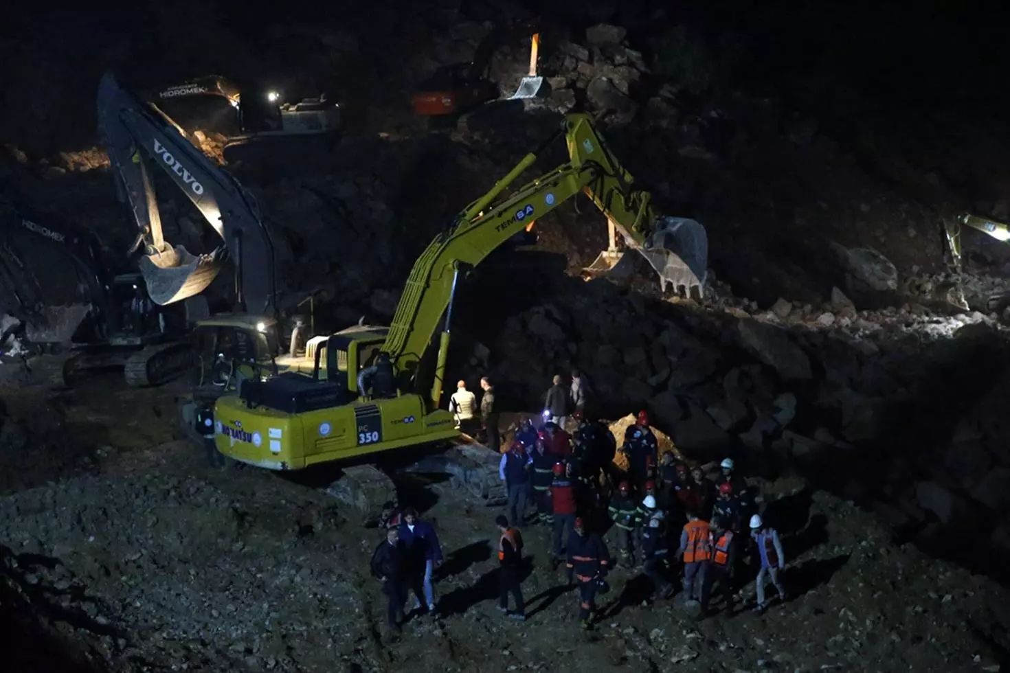 Taş ocağındaki göçükten kahreden haber İşçinin cansız olma ihtimali kalmadı