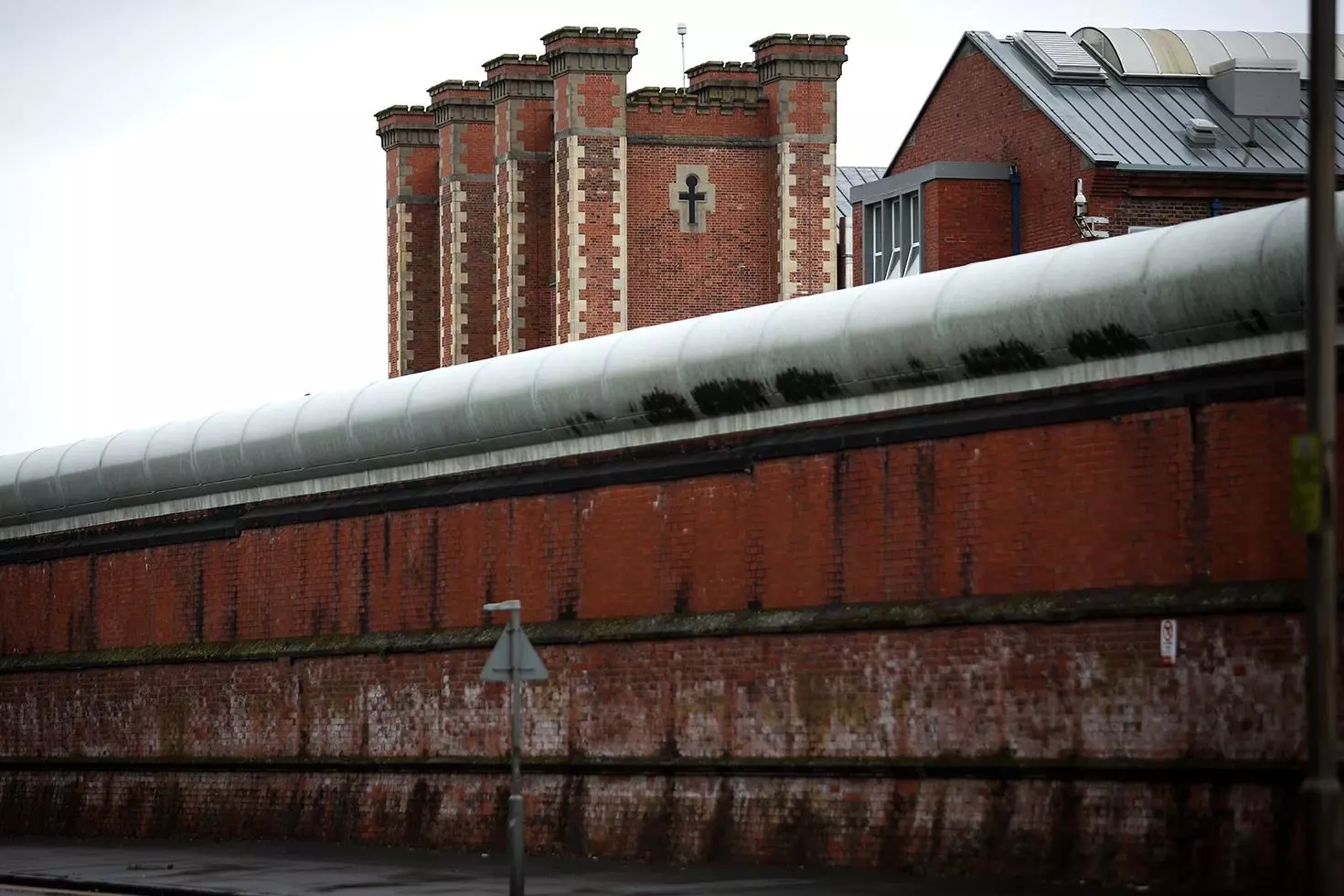 İngiltere’de mahkum krizi: 1 hafta içinde 2 mahkum yanlışlıkla serbest bırakıldı