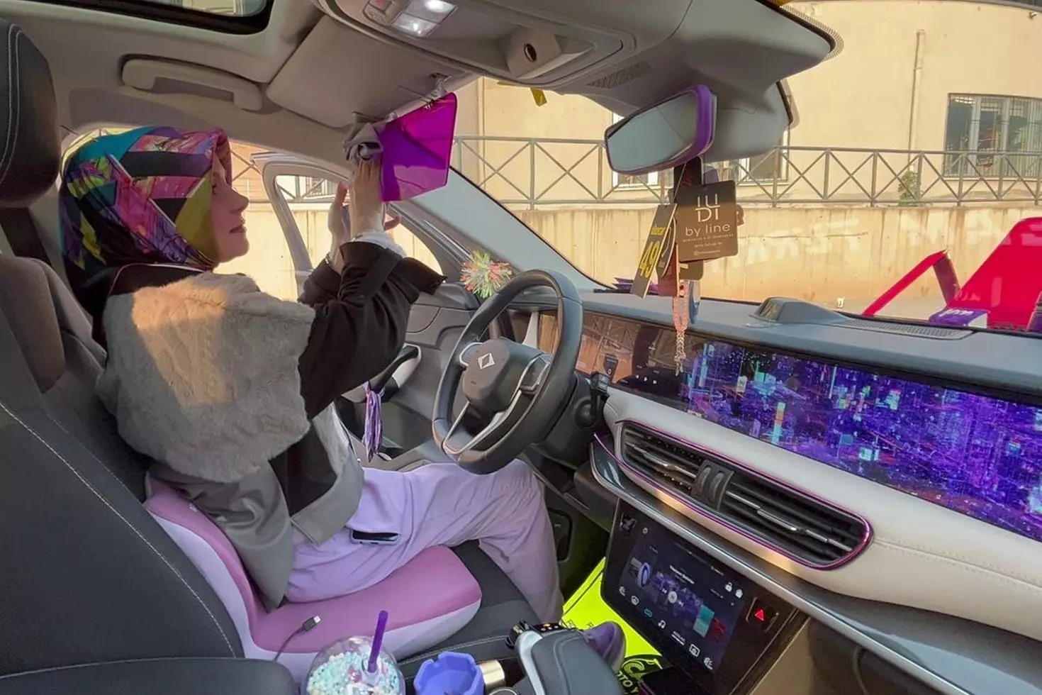 TOGG’a yaptığına bakın 400 bin lira harcadı, gören dönüp tekrar bakıyor