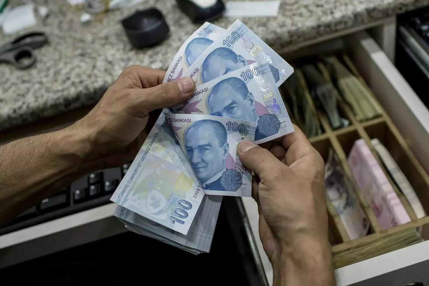 Polis, öğretmen, doktor İşte Merkez Bankası’nın tahminine göre yeni memur maaşları