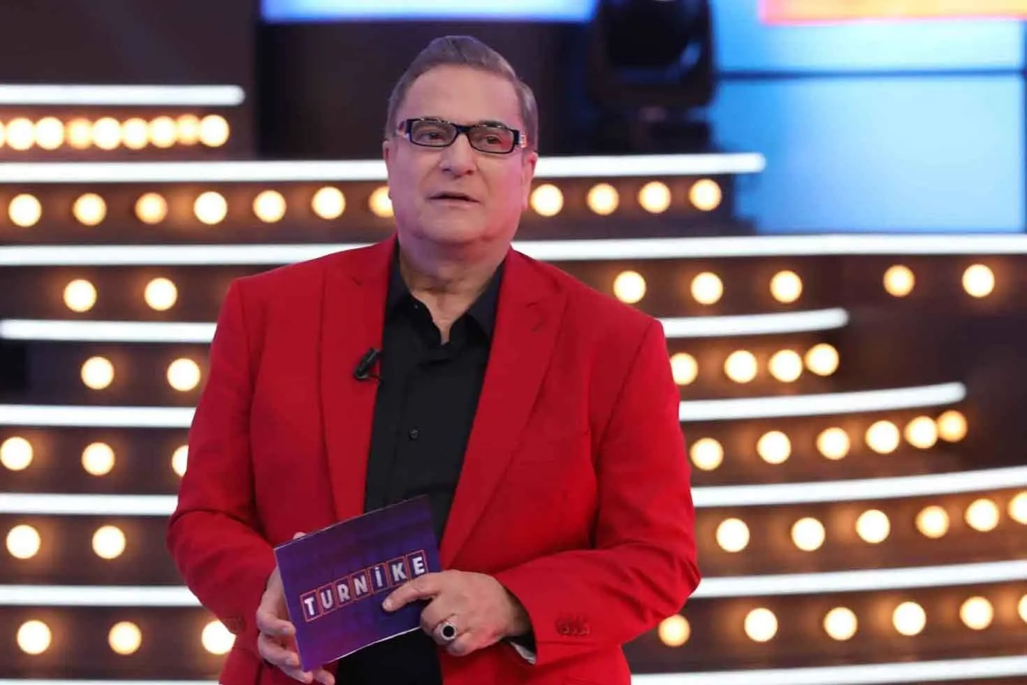 Mehmet Ali Erbil’den eşine canlı yayında sürpriz özür