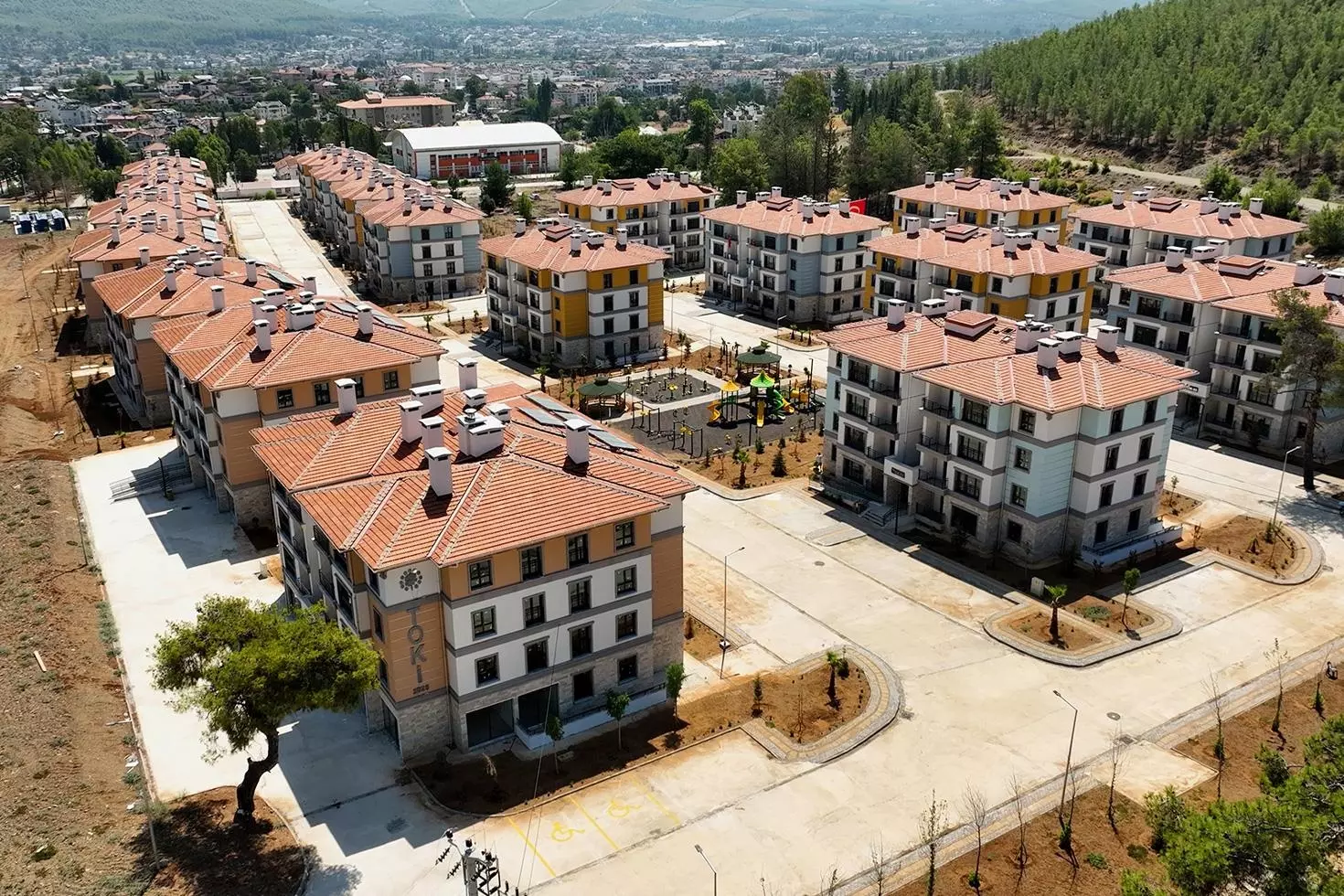 TOKİ İstanbul ve Ankara dahil 27 ilde 188 taşınmazı satışa çıkarıyor