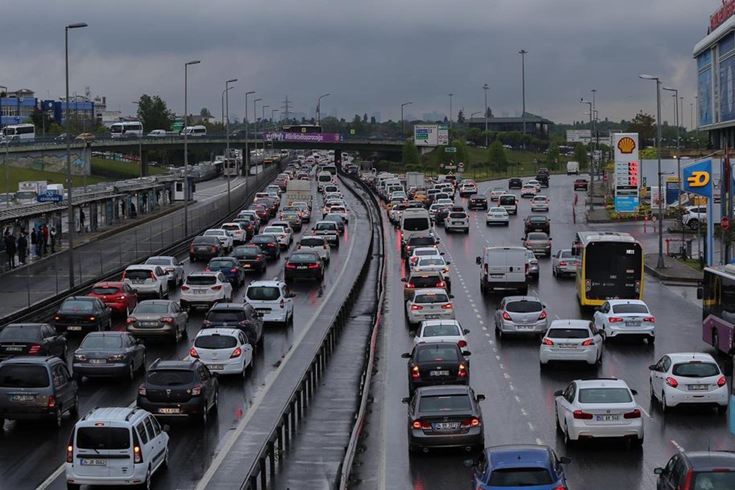 Benzine zam geliyor İşte il il yeni fiyatlar