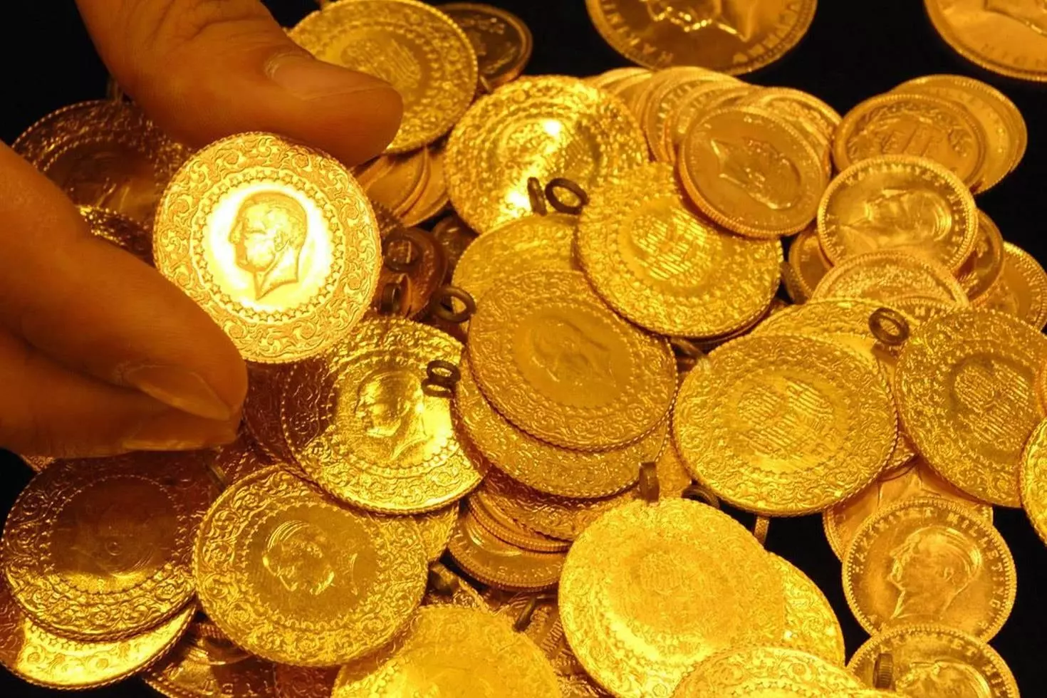 Altındaki ani düşüş sonrası çeyreğin fiyatı bakın ne kadar oldu