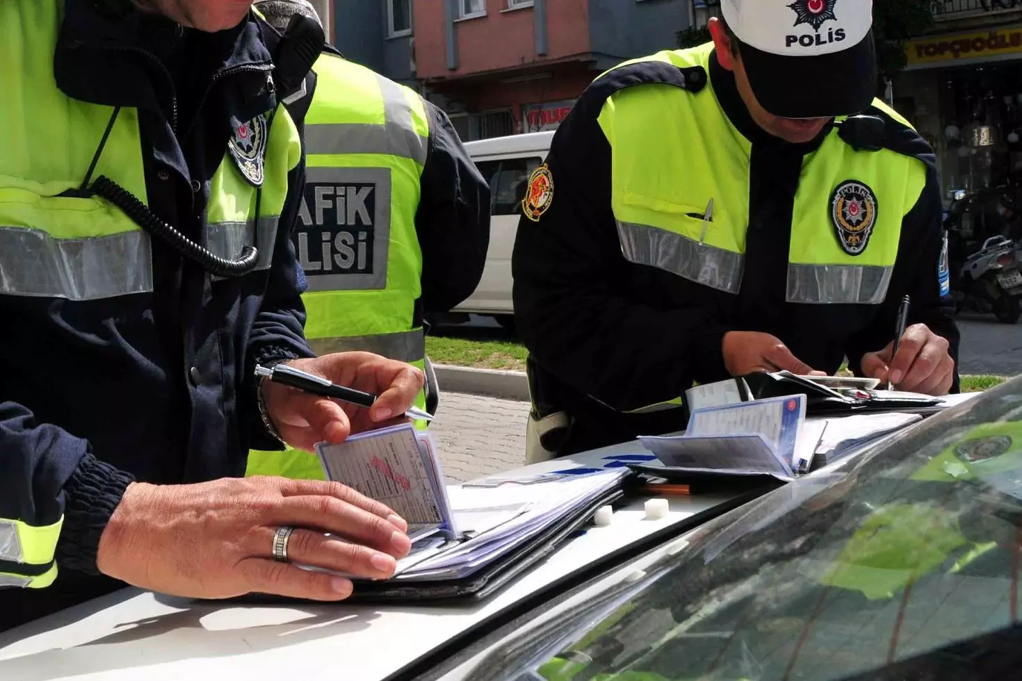 Bugünden itibaren 5 ay zorunlu Kurala uymayan sürücülere 6 bin TL ceza var