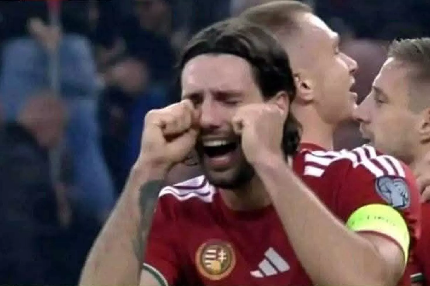 Rakiple alay eden futbolcu maç sonu hüngür hüngür ağladı