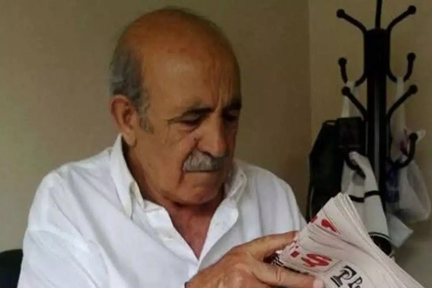 84 yaşındaki gazeteci evinde ölü bulundu