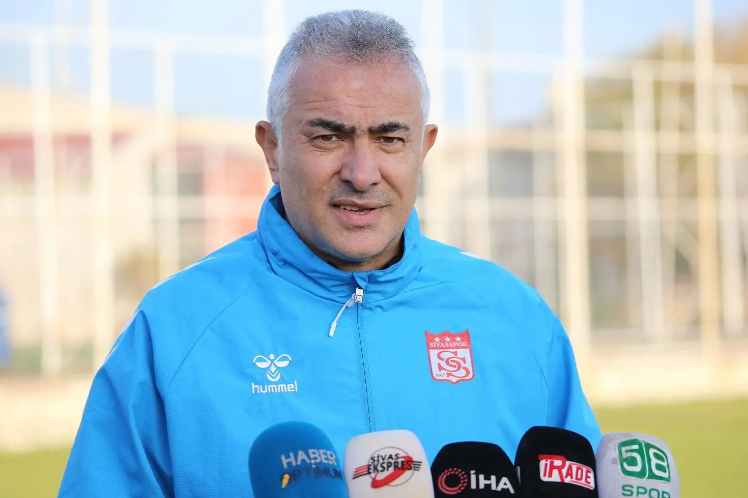 Mehmet Altıparmak’tan bahis oynadığı için ceza yiyen oyuncusuna destek