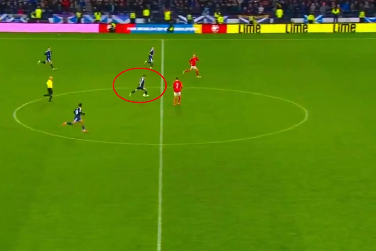 İskoçya’dan tarihi zafer 909’da orta sahadan attı, 28 yıl sonra Dünya Kupası’na götürdü