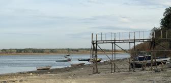 İstanbul için tehlike çanları: Sular çekildi, gemiler karaya oturdu