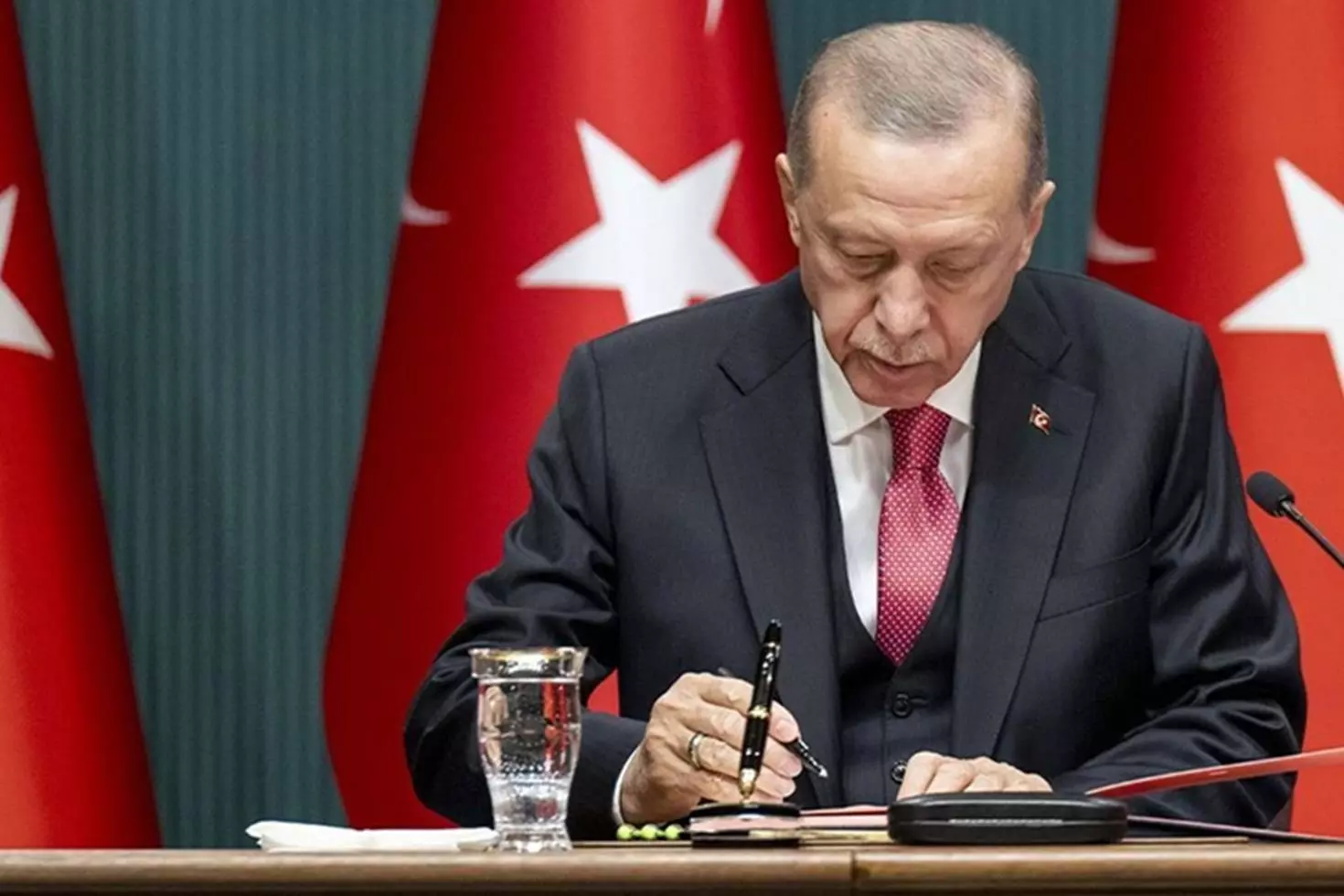 Türkiye’den 13 yıl sonra ilk atama Suriye Büyükelçisi Nuh Yılmaz oldu