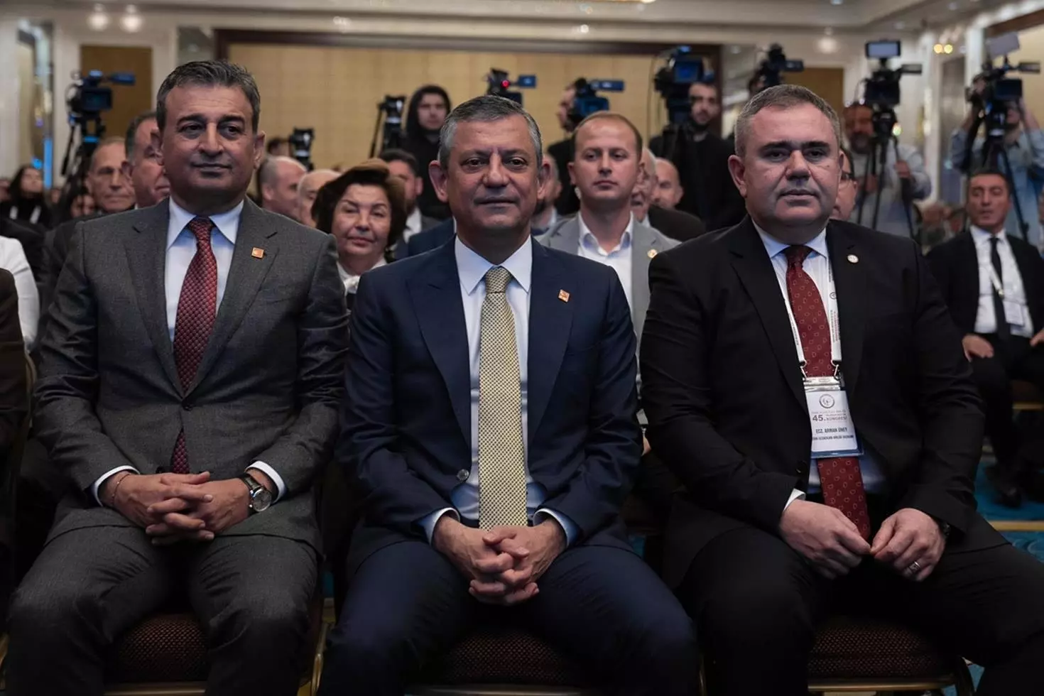 CHP’de 3 saatlik İmralı toplantısı sona erdi Nihai karar yarın açıklanacak