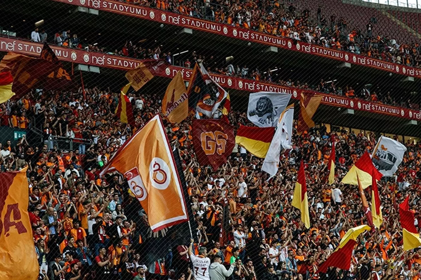 Galatasaray’ın eski yıldızı barbekü partisinde tutuklandı