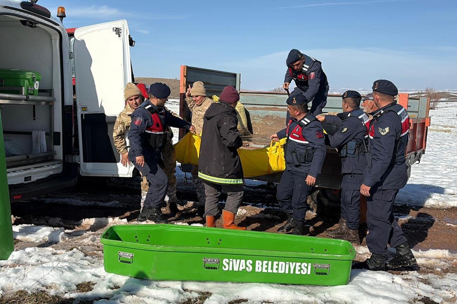 9 gündür aranıyordu arazide ölü bulundu
