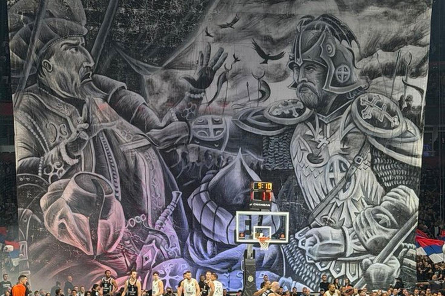 Partizan–Fenerbahçe maçında skandal pankart