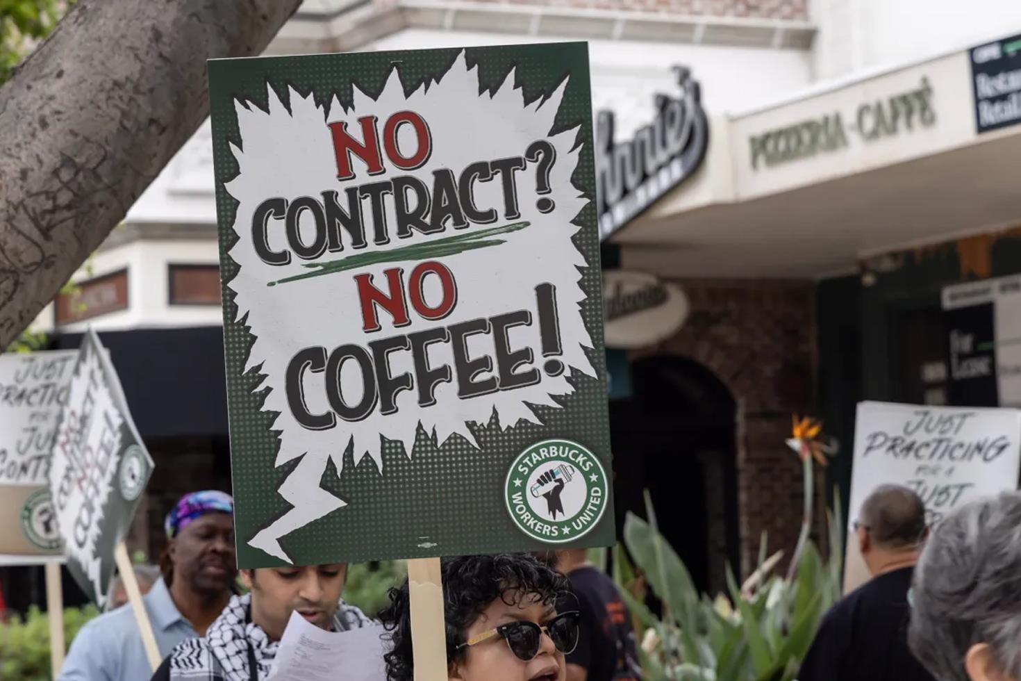 ABD’de Starbucks çalışanlarının grevi ülke geneline yayılıyor