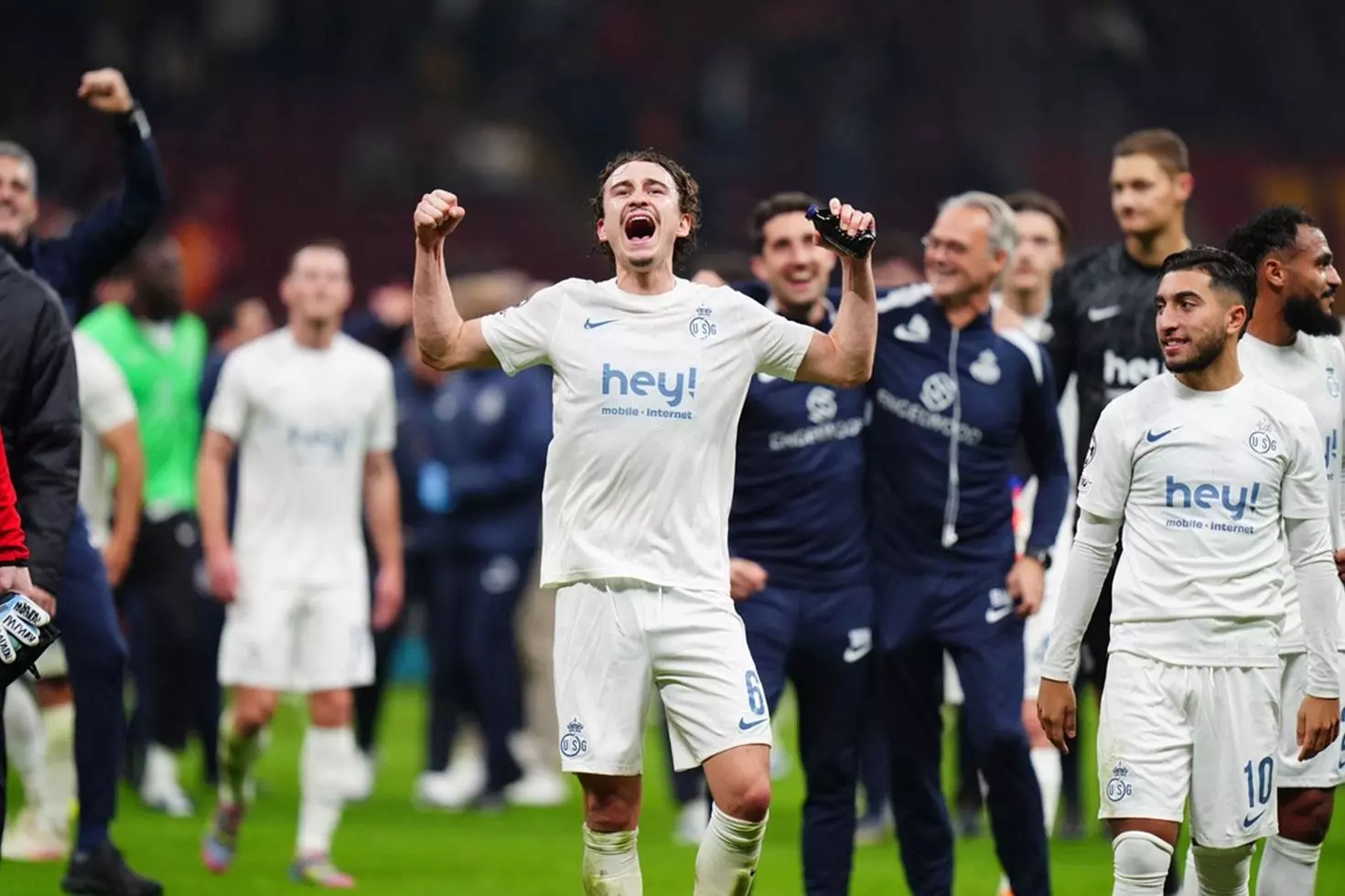 Bütün ülke Galatasaray maçını konuşuyor Belçika basınından küstah başlık