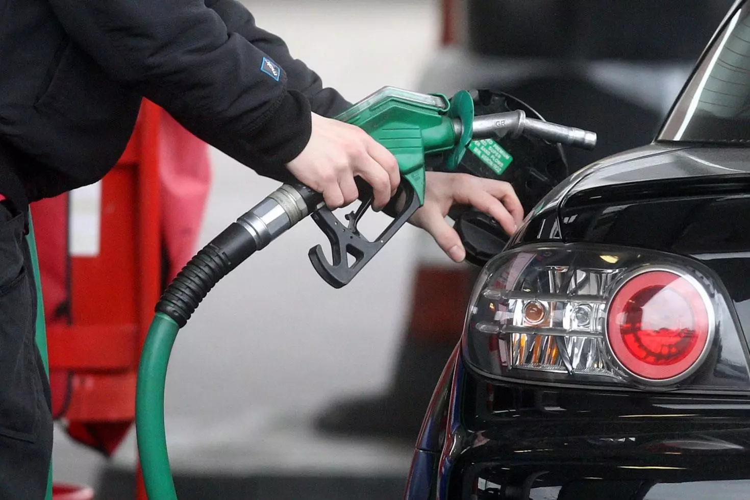 Akaryakıta çifte indirim yolda Tarih belli oldu